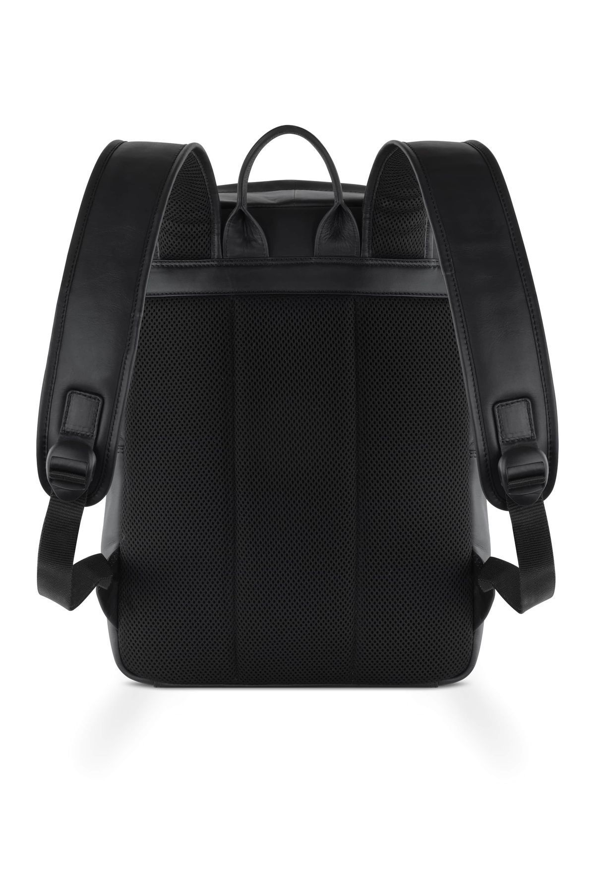 Мужской рюкзак кожаный Bugatti CLARK 49235401 Черный One Size